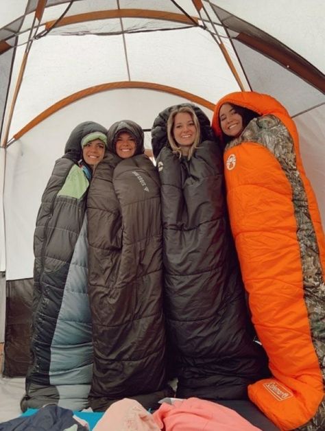 Photos To Take With Friends, Camping Photos, Camping Pics, Camping Photo, Drømme Liv, Boat Pics, Vsco Aesthetic, Camping Aesthetic, Pictures With Friends