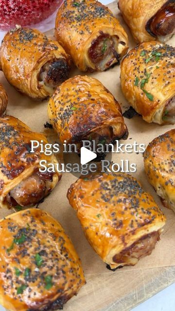 Fuss Free Family Food by Sarah Rossi on Instagram: "Pigs in Blankets Sausage Rolls 🤩 The best new hybrid for Christmas. These are so easy and SO GOOD!

🎄The recipe is from my brand new book, What’s For Christmas Dinner? out NEXT WEEK! Pre-order now, comment ‘book’ below and I’ll send you the link, or search wherever you usually buy your books! 🎄" Pigs In A Blanket Recipe Sausage, Christmas Sausage Rolls, Sausage In A Blanket, Pigs In A Blanket Recipe, Prosciutto Asparagus, Pigs In Blankets, Sausage Rolls Recipe, Book Instagram, Pigs In A Blanket