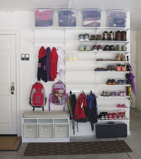 kids closet tweaking Shoe Storage Design, Mud Room Garage, Casa Garage, Garage Organization Tips, Coat Storage, Diy Rangement, Garage Storage Solutions, Garage Organization Diy, Garage Entry