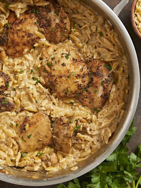 This easy and tasty Creamy Chicken and Orzo Skillet is a perfect dinner for those hectic nights when you barely have time to make rice. Bonus: it cooks in one pan! Can you ask for anything more? Creamy Chicken And Orzo, Budget Bytes Recipes, Orzo Skillet, Chicken And Orzo, Easy Skillet Meals, One Pot Recipes, Budget Bytes, Chicken Orzo, Easy Chicken Thigh Recipes