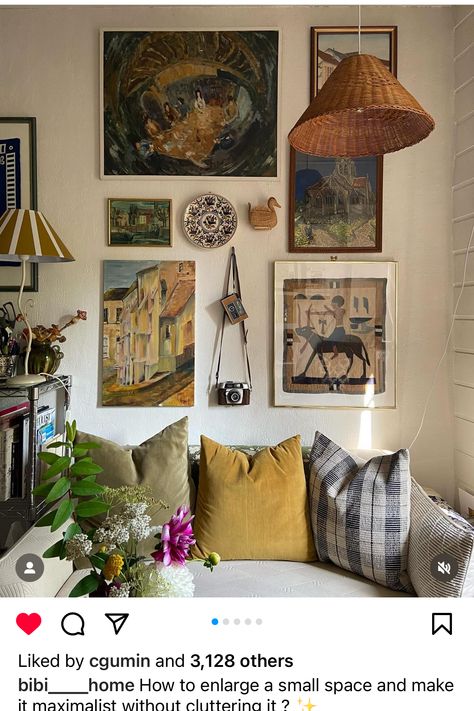 Large Wall Decor Ideas, Maximalist Gallery Wall, Eclectic Wall Decor, Eclectic Gallery Wall, Picture Ledge, Gallery Wall Living Room, Cottage Life, Eclectic Living Room, Western Homes