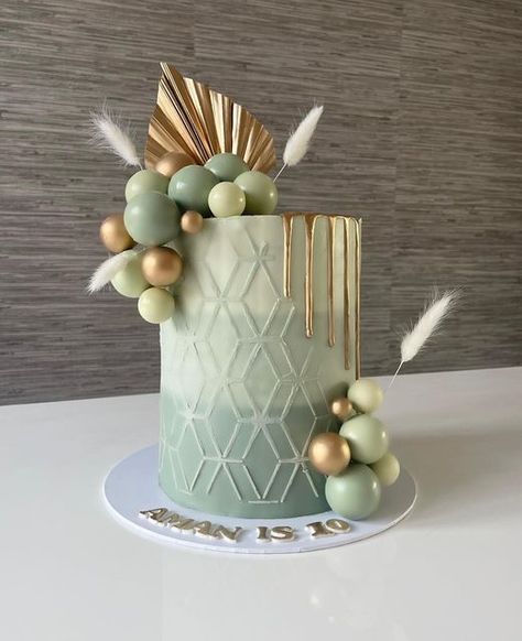 Green Birthday Cakes, Gold Birthday Cake, Gold Drip, 60th Birthday Cakes, Elegant Birthday Cakes, Green Cake, 40th Birthday Cakes, Birthday Cakes For Women, Cake Stencil