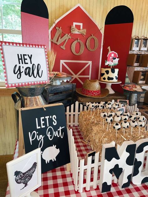 Barnyard Bash, Rodeo Birthday Parties, Cow Birthday Parties, Farm Themed Party, Barnyard Birthday Party, Farm Theme Birthday, Farm Animals Birthday Party, Farm Themed Birthday Party, Rodeo Birthday