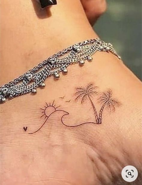 Beachy Tattoos, Small Foot Tattoos, Ankle Tattoos For Women, Palm Tattoos, Foot Tattoos For Women, Palm Tree Tattoo, Inspiration Tattoos, Beach Tattoo, Tattoo Life