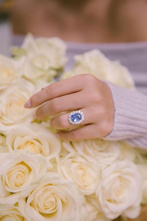 Blue Wedding Rings, Blue Engagement Ring, The Proposal, Sapphire Engagement Ring Blue, Dream Engagement Rings, Beautiful Engagement Rings, Wedding Rings Vintage, Vintage Engagement, Sapphire Engagement