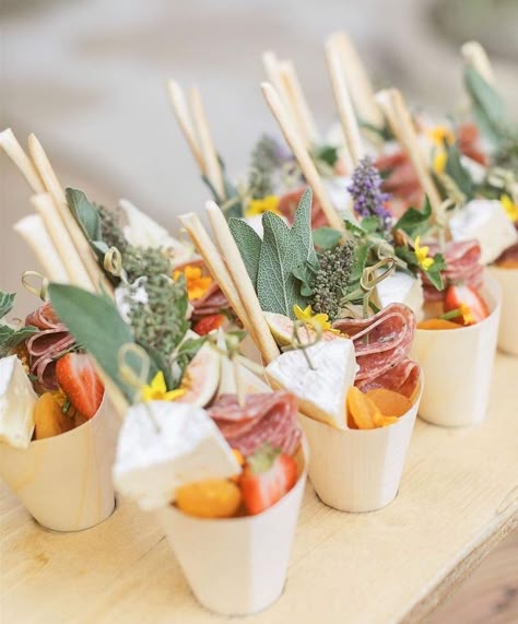 WeddingWire on Instagram: “Cheese please! 😋🧀 What's your must-have for your charcuterie board? - - - - 📸 @mollyandcophoto 🍴@slatecatering 📋@wild_heart_events” Bridal Shower Appetizers, Charcuterie Cones, Wedding Canapes, Shower Appetizers, Grazing Food, Kreative Snacks, Wedding Appetizers, Charcuterie Inspiration, Charcuterie And Cheese Board