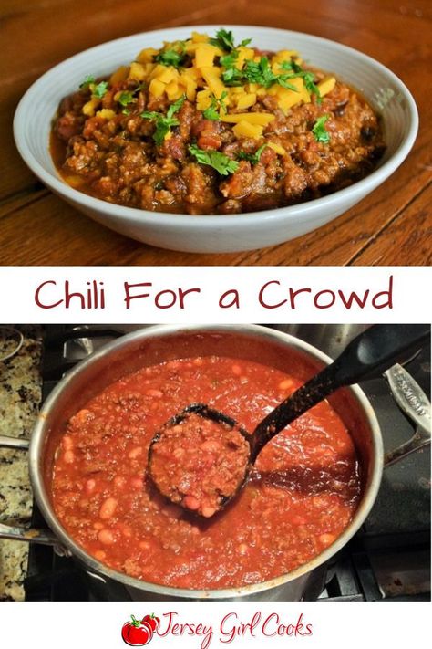 Chili for a Crowd - Or make some for the freezer! - Jersey Girl Cooks Chili For A Crowd, Classic Chili Recipe, Classic Chili, Grilling Hot Dogs, Big Family Dinner, Healty Dinner, Chili Recipe Easy, Girl Cooking, Cooking For A Crowd