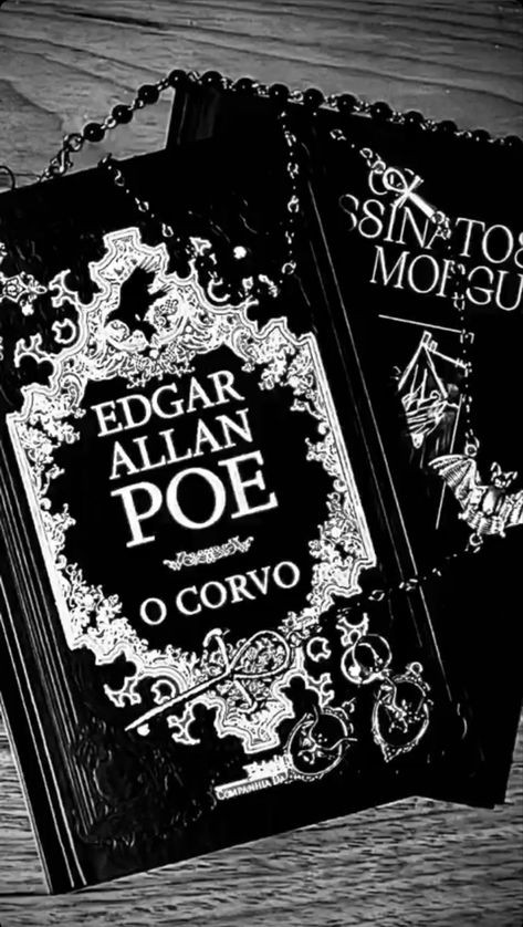 Gothic Poetry Aesthetic, Gothic Literature Books, Gothic Books Aesthetic, Wallpaper Monokrom Aesthetic, Goth Literature, Gothic Literature Aesthetic, Goth Books, Gothic Atmosphere, Black Cathedral