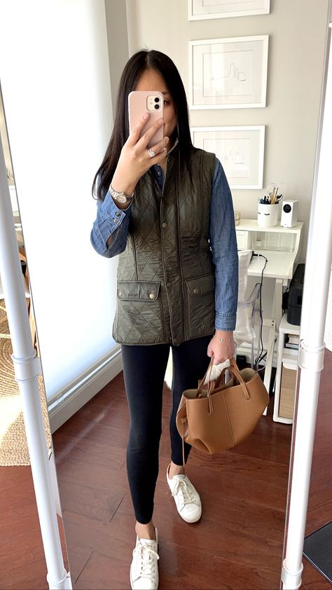 Taupe Vest Outfits For Women, Jcrew Vest Outfits For Women, Barbour Vest Outfit Women, Navy Vest Outfits For Women, Waistcoat Women Outfit, Polene Cyme Mini, Cyme Mini, Vest Outfit Women, Barbour Vest