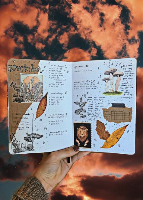 Fall Journal Spread, Fall Scrapbook Ideas, Fall Journal Ideas, Autumn Journaling, Fall Journaling, Scrapbook Spreads, Autumn Scrapbook, Fall Journal, Journal Weekly Spread