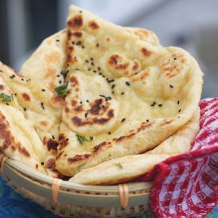 Butter Naan Recipe, Butter Naan, Fresh Baked Bread, Recipes With Naan Bread, Indian Cookbook, Naan Recipe, Clay Oven, Baked Bread, Naan Bread