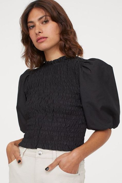 H&M Puff-Sleeved Smocked Blouse Fall Color Trend, Short Blouse, Smocked Blouse, Smock Blouse, Short Blouses, Garment Pattern, H&m Women, Ruffled Collar, Ruffle Collar