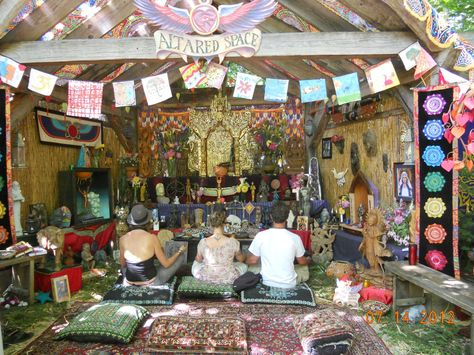 Oregon country fair "altared space" Hippy House, Oregon Country Fair, Red Space, Peach Pit, Under Decks, Country Fair, Other Mothers, Wicked Witch, Summer Feeling