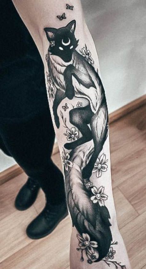 Fox Tattoo Design, Funky Tattoos, Wicked Tattoos, Cute Little Tattoos, Fox Tattoo, Weird Tattoos, Desenho Tattoo, Up Tattoos, Dream Tattoos