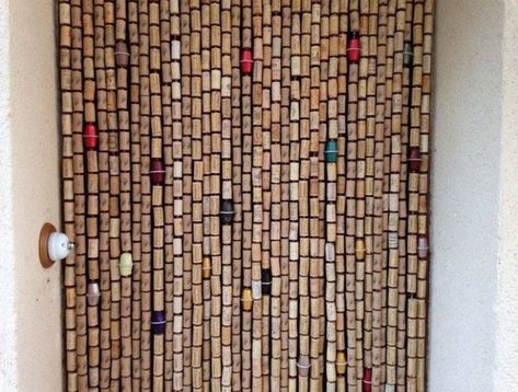 15 Easy DIY Wine Cork Projects Upcycled Wine Corks, Cork Letters, Wine Cork Diy Crafts, Recycled Wine Corks, Wine Cork Projects, Cork Crafts Diy, Wine Cork Diy, Cork Projects, Cute Curtains