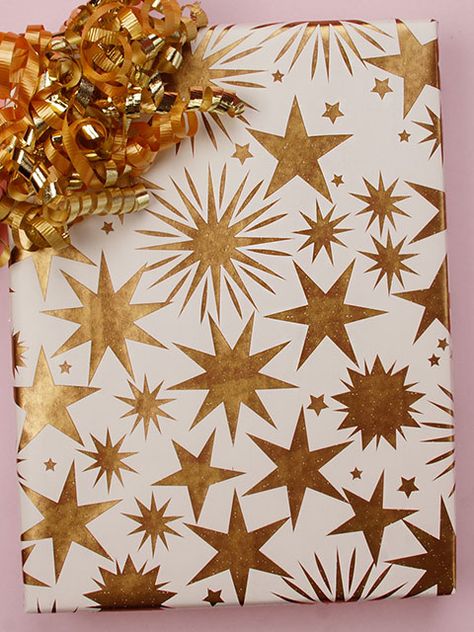 Christmas Stars & Snow Flakes Star Wrapping Paper, Snowflake Wrapping Paper, Christmas Packaging Design, Vintage Textiles Patterns, Whimsy Christmas, Window Inspiration, Hanging Craft Ideas, Christmas Stars, Hanging Craft