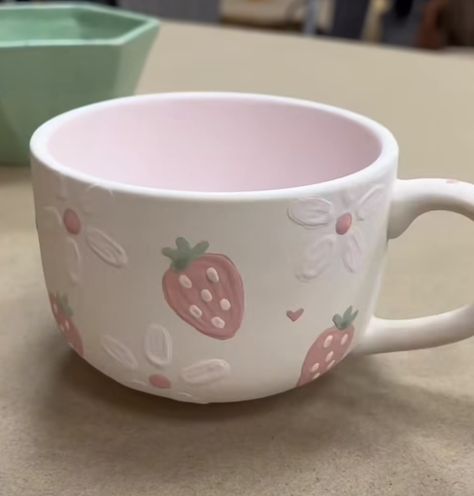 Cute Painted Mugs Aesthetic, Ceramic Mugs Painting Ideas, Color Me Mine Mugs, Pottery Painting Ideas Coquette, Mug Pottery Painting Ideas Simple, Colormemine Ideas, Pink Pottery Painting, Cup Painting Ideas Aesthetic, Cute Pottery Painting Ideas Mugs