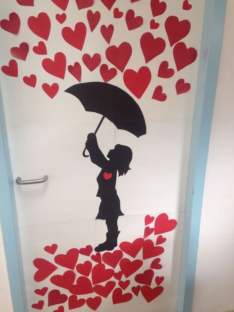 46 CREATIVE VALENTINE'S DAY DOOR DECORATIONS - Stylin by Sarita Valentine Door Decorations For Work, Daycare Displays, Valentines Day Door Ideas, February Door Decorations, February Bulletin Board Ideas, Valentines Door Decorations Classroom, Classroom Window Decorations, Valentines Classroom Door, Valentine Bulletin Boards