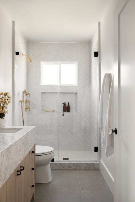 Mcgee Bathroom, Studio Mcgee Bathroom, Spa Style Bathroom, Bathroom Redesign, Bathroom Inspiration Decor, Studio Mcgee, Bathroom Renos, House Bathroom, Bath Remodel