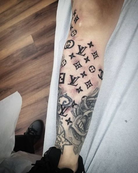 Dakas Victor Avila on Instagram: "#thestandardtattooparlor #louisvuitton #louisvuittontattoo" Luis Vuitton Tattoo Design, Louie Vuttion Tattoo, Louis Vuitton Tattoo For Men, Lv Tattoo Ideas, Lv Tattoo Louis Vuitton, Lv Tattoo Design, Louis Vuitton Tattoo Ideas, Grunge Tats, La Tattoo Ideas