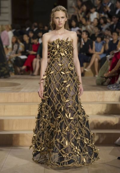 Valentino-Fall-2015-Haute-Couture43 Valentino 2015, Rome Fashion, Couture 2015, Valentino Haute Couture, Collection Couture, Valentino Couture, Valentino Women, Haute Couture Fashion, Italian Fashion Designers