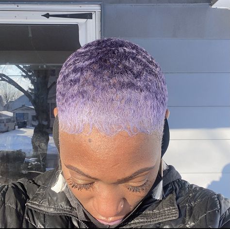 Light Purple Short Hair Black Women, Lavender Hair Black Women Natural, Purple Short Hair Black Women, Lavender Hair Black Women, Big Chop Natural Hair, Hair Color For Dark Skin, Lavender Hair Colors, Curly Cut, Hair Black Women