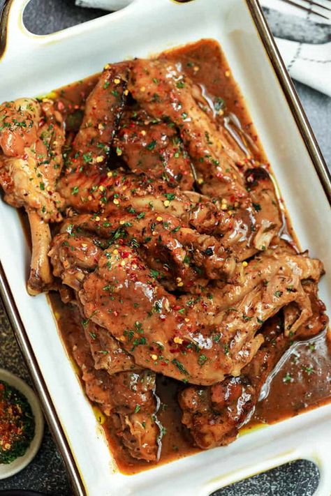 Smothered Turkey Wings Stewed Turkey Wings Recipes, Smothered Turkey Wings In Oven, Browning Sauce, Fried Chicken Coating, Smothered Turkey, Smothered Turkey Wings, Baked Turkey Wings, Kitchen Bouquet, Pepper Seasoning