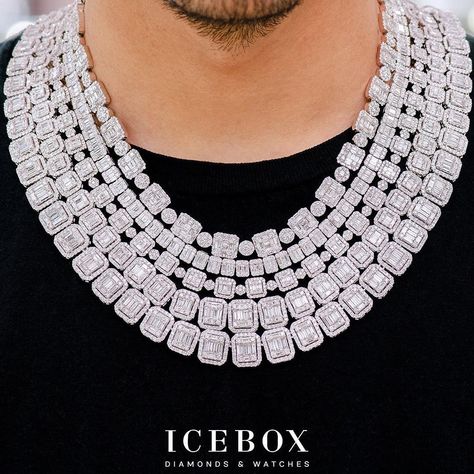 #Icebox Diamonds & Watches on Instagram: “Who was the first rapper to make #Baguette diamonds popular? 🥖💎🥖” Diamond Neckalce, Iced Out Jewelry, Baguette Necklace, Cuban Link Necklace, Original Necklace, Expensive Jewelry Luxury, Engagement Rings Affordable, Diamond Jewelry Necklace, Miami Cuban