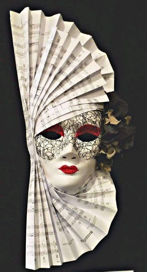 Italian Masks, Masquerade Mask Diy, Mask Painting, Hair Color Brown, Venetian Masks, Brown Hairstyles, Carnival Masks, Masks Art, Masks Masquerade