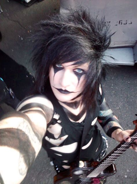 jeremy ferguson (jinxx) Veil Brides, Black Veil Brides, Black Veil, Veil, Guitar, Makeup, Wall, Hair, White