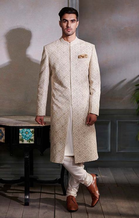 Bridal Couture 2021 Sherwani For Men Wedding Royals, Sherwani Designs For Groom, Indian Wedding Clothes For Men, Asian Wedding Dress Pakistani, Sherwani For Men Wedding, Groom Dress Men, Wedding Outfits For Groom, Wedding Dresses Men Indian, Sherwani Groom