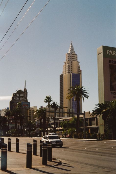 (photo by @eleanor.renwick on Instagram) New York New York Hotel, Las Vegas Vegas Photography, New York Hotel, Las Vegas Photography, Instagram New York, Vintage Nostalgia, New York Hotels, Photography Aesthetic, New York New York, On Film