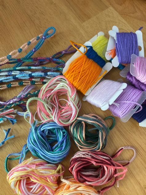 Friendship Bracelets Making Aesthetic, Bracelet Making Aesthetic, Friendship Bracelet Aesthetic, Friendship Bracelets Aesthetic, Romanticizing Summer, Camp Bracelets, Carley Fortune, Social Media Au, Goals 2024