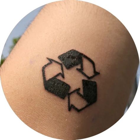 black and white recycle tattoo Recycle Tattoo, Tattoo Symbols, Recycle Symbol, Symbol Tattoo, Hand Poke, Symbol Tattoos, Symbolic Tattoos, Tattoo Images, Simple Tattoos