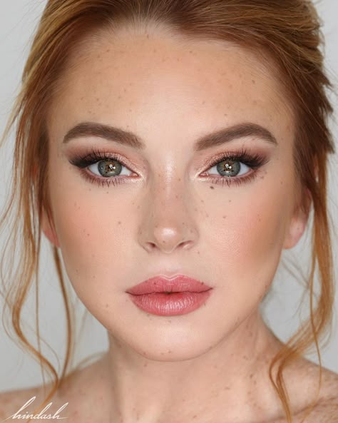 @hindash on Instagram: “✨LINDSAY LOHAN✨ Glam but natural with a sprinkle of freckles on the stunning ICONIC @lindsaylohan 💘 ✨Hair: @rafifazaa ✨PRODUCTS: ✨SKIN:…” Wedding Makeup Red Hair Green Eyes, Bridal Make Up Freckles, Wedding Guest Makeup Redhead, Spring Wedding Makeup Green Eyes, Wedding Guest Makeup Natural, Wedding Makeup For Green Eyes Redheads, Strawberry Blonde Makeup Looks, Bridesmaid Makeup Redhead, Majorette Makeup