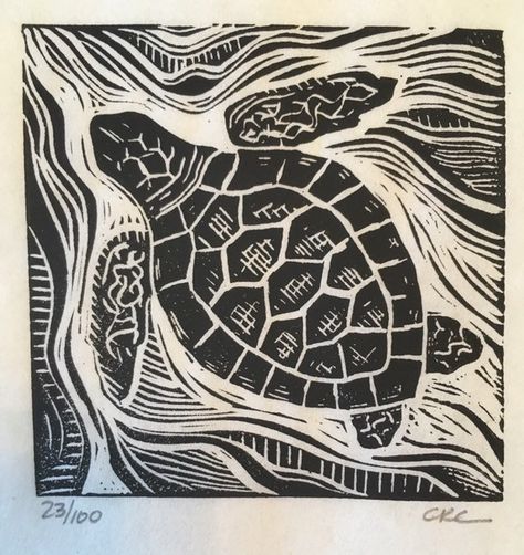 "This small 3\" x 3\" print depicts a sea turtle surrounded by curving lines representing water. The print is available in black or green water-based ink printed on rice fiber paper from an edition of 100. The work is shipped in a plastic sleeve backed by foam core." Turtle Linocut, Utopia Dystopia, Handbuilt Pottery, Lino Block, Woodcut Art, Relief Printmaking, Linoleum Print, Linocut Printmaking, Lino Art