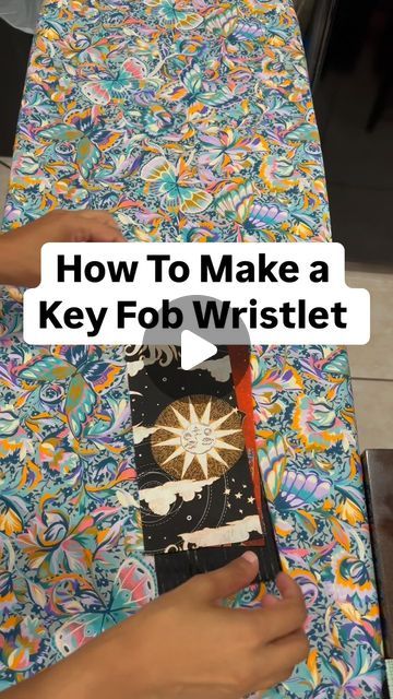 Ariana / Handmade Clutches & Accessories on Instagram: "🔑✨ Here’s a quick and easy tutorial on how to make your own stylish key fob wristlets! Perfect for adding a personal touch to your everyday essentials. Stay tuned for some DIY fun! 🎨👜
 
 #KeyFobDIY #WristletTutorial #HandmadeEssentials" Diy Keychain Ideas How To Make, Wristlet Diy, Wristlet Tutorial, Diy Key Fob, Key Fobs Diy, Key Holder Diy, Key Fobs Wristlet, Handmade Clutch, Diy Keychain