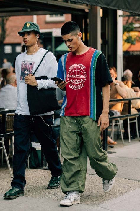 The Best Street Style at New York Fashion Week: Men’s New York Fashion Week Men, New York Street Style, Mens Fashion Edgy, Mens Fashion Smart, Street Style Outfits Men, The Best Street Style, Men Street, Best Street Style, Streetwear Men Outfits