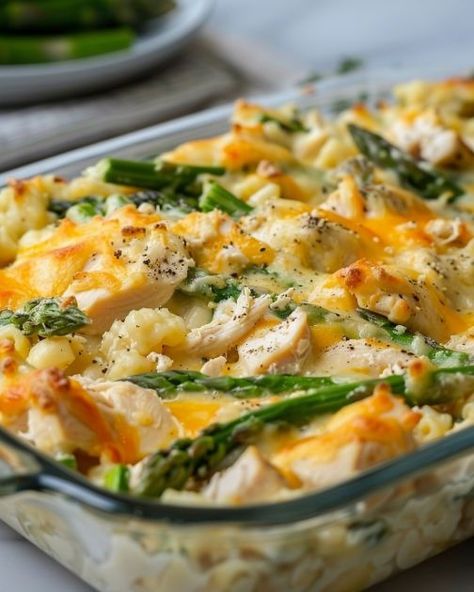 'Hobo Casserole' might be its name, but watch as your hubby lines up for more! Blend Of The Bayou Casserole, Chicken Asparagus Casserole, Turkey Casseroles, Tasty Casseroles, Hobo Casserole, Cooktop Cove, Chicken Casserole Recipes Healthy, Asparagus Chicken, Best Chicken Casserole