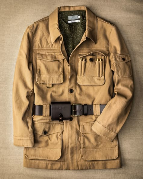 Adventure Clothing Men, Explorer Fashion, Outdoorsmen Style, Safari Clothing, Hunting Fashion, Older Mens Fashion, Vintage Safari, Mens Outdoor Clothing, Hunting Jacket