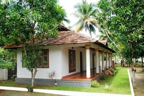 Small Farmhouse India, Traditional Home Plans, Farmhouse Style Exterior, Hut House, Kerala House, India Style, Kerala House Design, Kerala Houses, Farmhouse Style House Plans