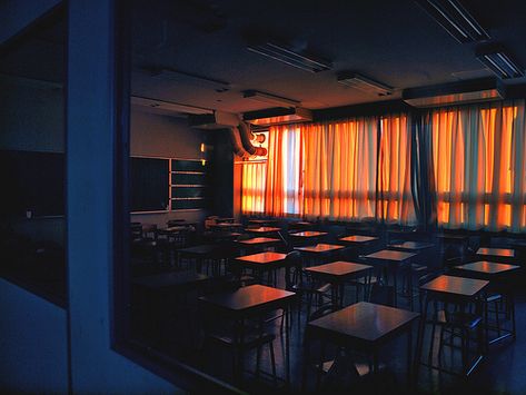 I had been wandering around the school for a while. I came into an empty classroom as the sun was setting. The way the sun shone through the window was beautiful, so I stopped to gaze at it. -Abigail. Paradis Sombre, Aesthetic Classroom, Empty Classroom, Classroom Aesthetic, It Goes On, Life Is Strange, School Classroom, Writing Inspiration, The Window