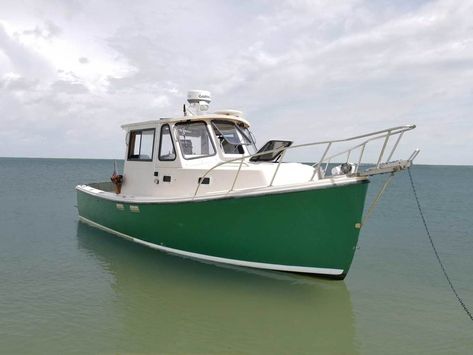 The Acadia 25 trailerable pocket trawler allows a Florida boater to explore new places. Trailerable Trawler, Ranger Tugs, Building A Teardrop Trailer, Trawler Boats, Liveaboard Boats, Cruiser Boat, Cabin Cruiser, Wooden Boat Plans, Fishing Vessel