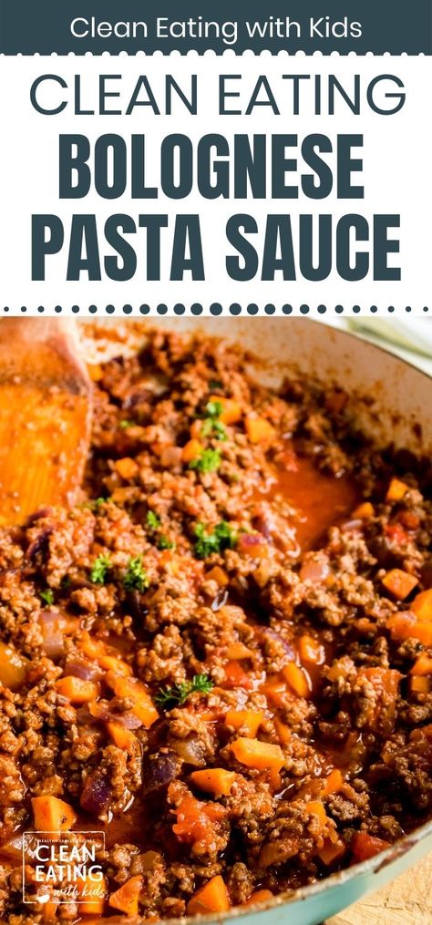 clean eating bolognese pasta sauce Paleo Bolognese Sauce, Healthy Beef Bolognese Recipe, Bolognese Meal Prep, Healthy Turkey Bolognese, Spaghetti Bolognese Healthy, Clean Pasta Sauce, Healthy Pasta Bolognese, Healthy Pasta Sauce Clean Eating, Turkey Bolognese Sauce Healthy