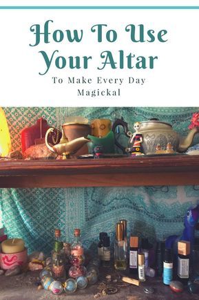 Witch Altar Inspiration Bedroom, Bookshelf Altar, Solstice Calendar, Witch Altar Inspiration, Dropshipping Ideas, Aphrodite Altar, Wicca Altar, Spiritual Altar, Witch Altar