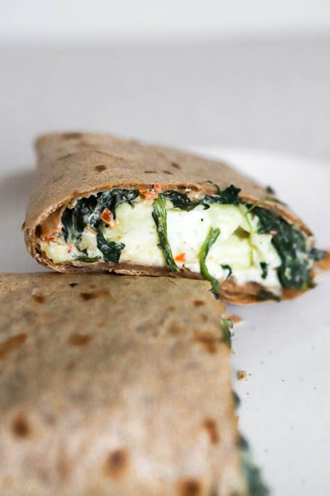 Spinach Feta Wrap, Copycat Breakfast, Feta Wrap, Feta Breakfast, Breakfast Wraps Recipes, High Fiber High Protein, Fiber Breakfast, Fiber Meals, Low Carb Oatmeal