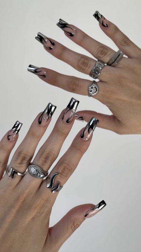 Ateez Nails, Simple Nail Art, Edgy Nails, Goth Nails, Grunge Nails, Simple Acrylic Nails, Simple Nail, Nagel Inspo, Cat Kuku