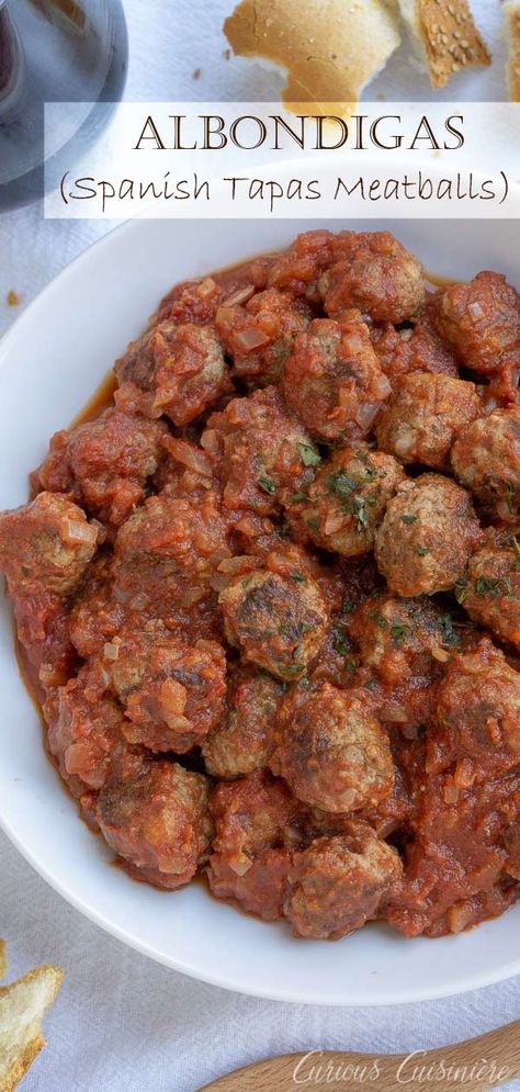 Spanish Meatballs, Spanish Dinner, Easy Spanish Recipes, Tapas Dinner, Traditional Spanish Recipes, Spanish Tapas Recipes, Dessert Chef, Tapas Party, Tapas Dishes