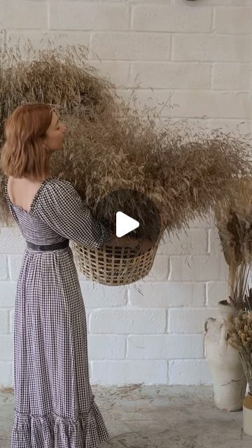 Jade Schol on Instagram: "New statement wreath ready for the upcoming ‘’Meadow collection’ 😍

This collection will be live Monday 29th! ⏰ (Time to be confirmed) Have absolutely loved working on this collection 🤘🏼

For now here’s the latest wreath filled with grasses & Lunaria, finished with a dreamy cheesecloth ribbon, is this your vibe?!

Dress: @urbanoutfitters" Lunaria Wreath, Grass Wreath, Cheese Cloth, Grasses, Dried Flowers, Urban Outfitters, Jade, Wreath, Ribbon