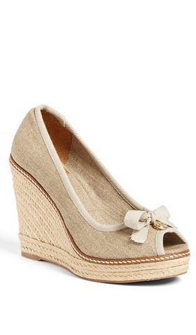 Tory Burch Espadrilles, Dr Shoes, Tory Burch Sandals, Women's Espadrilles, Leather Espadrilles, Espadrille Wedge, Fabulous Shoes, Pretty Shoes, Dream Shoes